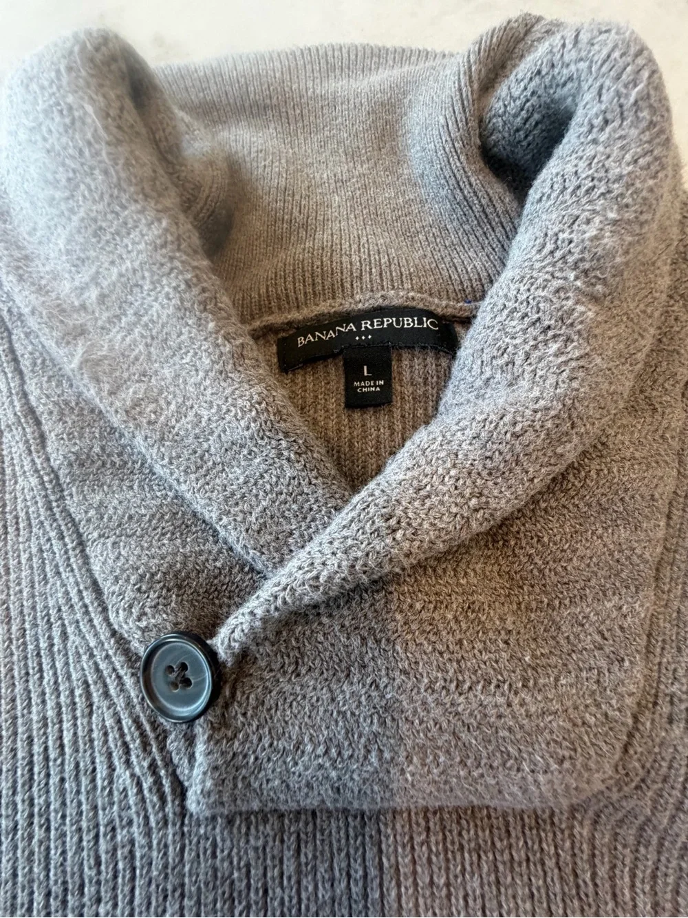 Banana republic!! Men's Shawl Collar Pullover Sweater - Heathered Taupe! L